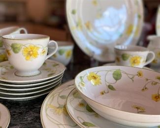 Mikasa "Fresh as a Daisy"