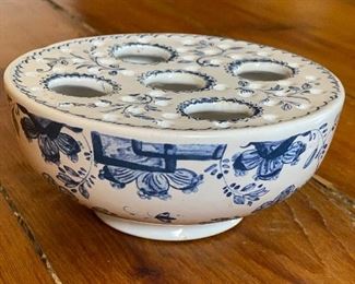 Mottahedeh crocus bowl