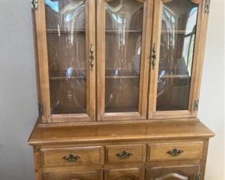 Awesome Hutch!!