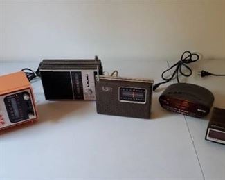 Vintage Radios and Clock Radios