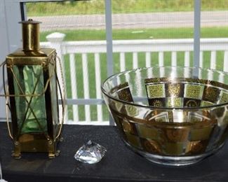 Mid-Century Modern chip and dip set, and a singing decanter
