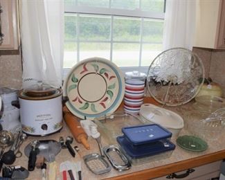 Poke a long cooker, large pasta bowl, new Pyrex and more