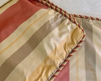 $40 Set of 2 Kellogg Collection pillow case covers 20" by 19" - AS IS