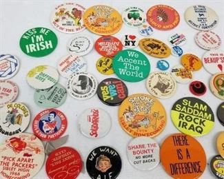 Vintage and retro Buttons