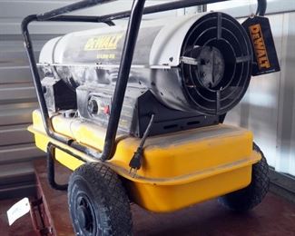 DeWalt 215,000 BTU Forced Air Kerosene Heater, Model DXH215HD