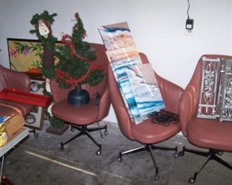 MORE OF THE DINETTE CHAIRS & HOLIDAY ITEMS
