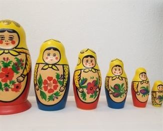 #25  Vintage Federal Republic Of Germany Nesting Dolls $35