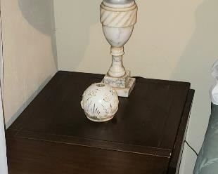 End table & Lamp