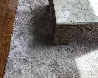 7'6"x 9'6"  beige shag area rug