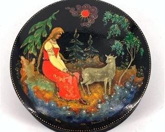 Lot 131
Hand Painted Turkish Trinket Box