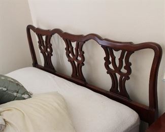 Drexel double bed, headboard and footboard