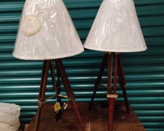 tripod lamps