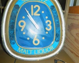 SCHLITZ  malt liquor lighted clock
