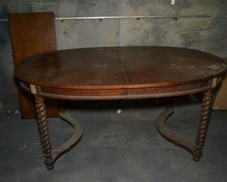 Rope leg dining table