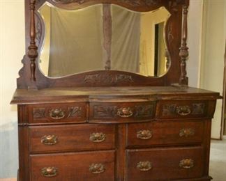 English Walnut Chest of drawers with mirror