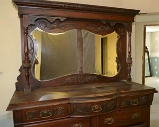 English Walnut Chest of drawers with mirror