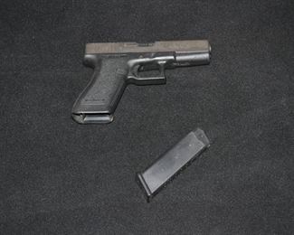 Glock 17   9 by 19  ANX714US , Has only had one magazine ran through it