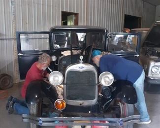 1929 Model A Sedan with Octagon steering wheel, has no keys but is in excellent condition and a must-see. Now she purrrrrrs......