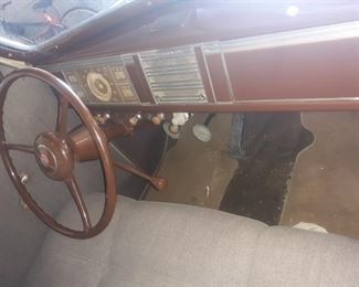2 door 1939 Plymouth parade ready, needs keys and has no title