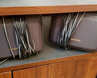 Aiwa speakers