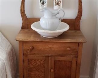 antique tiger oak wash stand with towel rack
