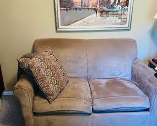 $50 TAUPE BEIGE LOVESEAT
60”L x 34.5”D x 35”H