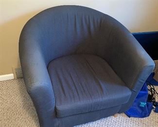 $5 BLUE CHAIR