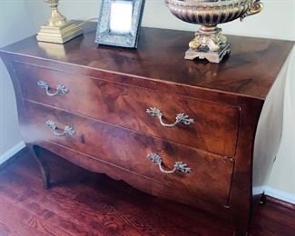 $300 BOMBAY CHEST WITH 2 DRAWERS
43”L x 18.5”D x 32”H