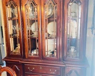 $150 KINCAID SOLID WOOD CHINA CABINET
60”L x 17.5”D x 78.5”H