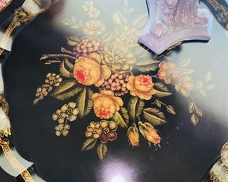 $150 PIE CRUST TABLE
25” DIA x 28” H