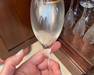 $200 LENOX GOLD RIM CHAMPAGNE GLASSES SET OF 22