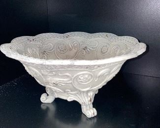 $10 WHITE FOOTED BOWL
