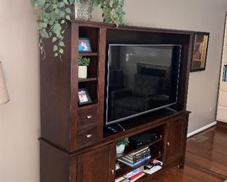 $400 WOODEN ENTERTAINMENT CENTER
FITS 55” TV
72”L x 17.25”D x 67.25”H