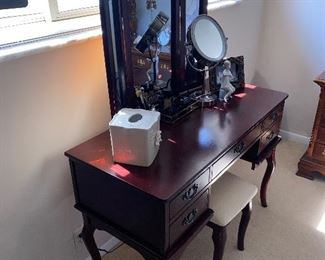 $175 VANITY TABLE WITH MIRROR AND STOOL
43”L x 19”D x 30”H
