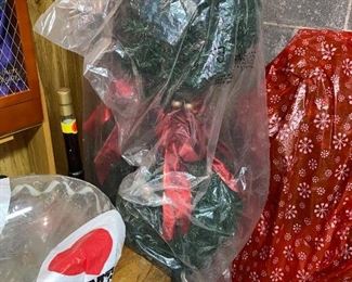 TON OF HOLIDAY DECORATIONS