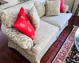 $375 FLORAL TAUPE UPHOLSTERED LOVESEAT
75”L x 34”D x 33”H