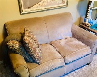 $50 TAUPE BEIGE LOVESEAT
60”L x 34.5”D x 35”H
