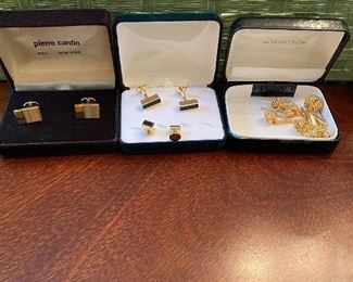 CUFFLINKS $8-$12