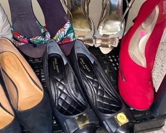 WOMENS DESIGNER SHOES-SIZE 8-8.5