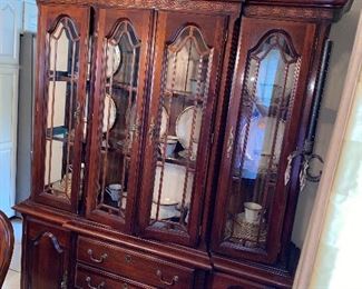 $150 KINCAID SOLID WOOD CHINA CABINET
60”L x 17.5”D x 78.5”H