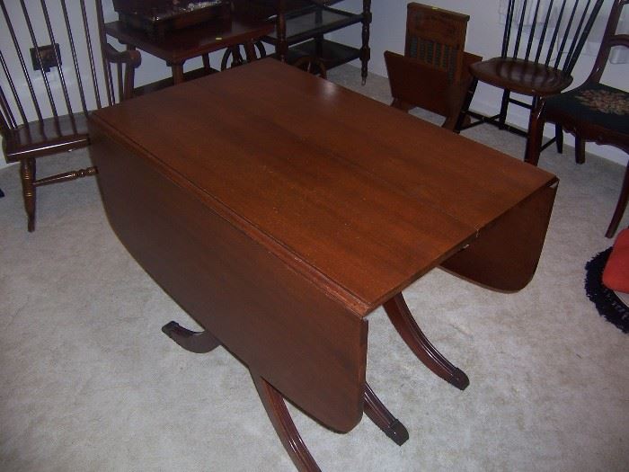 1930 DUNCAN PHYFE ANTIQUE MAHOGANY DROP LEAF DINNING TABLE FROM THE TELL CITY CHAIR CO.  ONE JUST LIKE THIS ONE SOLD ON ETSY FOR $4008.00