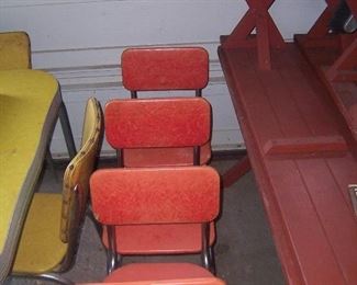 4 RETRO CHAIRS