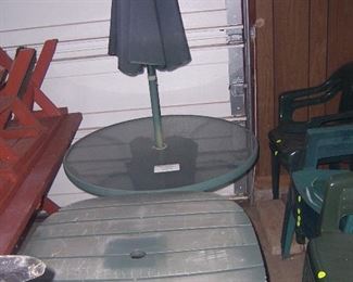 PATIO TABLE AND FOLDING TABLE