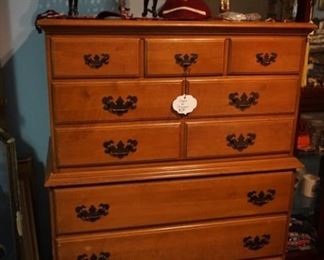 chest of drawers