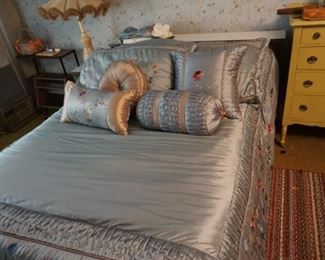 bed with comforter