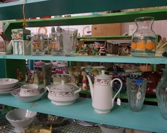 china accessories, kitchen items, vases