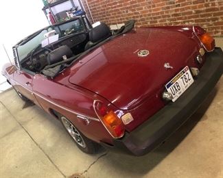 1976 MG