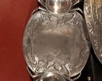 ArthurCourt  Aluminum Fish Server 