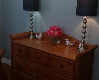 bedroom set, wood chest of drawers