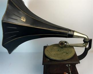 RARE Antique 1906 Victor VIC ll (two) Talking Machine Gramophone w/ 22" Tin Horn WORKS